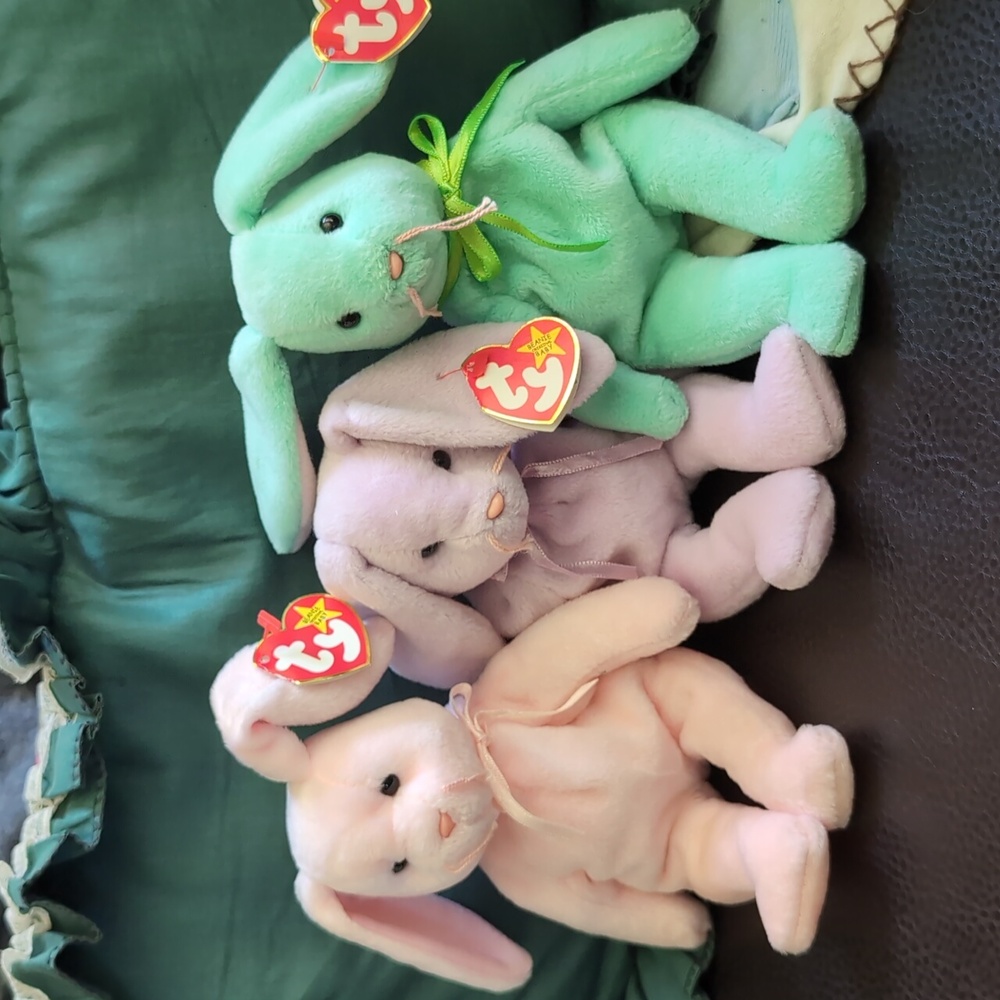 1996 Beanie Babie Trio (Hoppity, Floppity, Hippity)